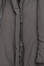 Load image into Gallery viewer, Rundholz Black Label Jungle Padded Jacket