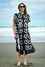 Load image into Gallery viewer, ROUND + ROUND Dress