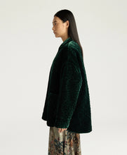 Load image into Gallery viewer, BOTANICAL COAT IN QUILTED VELVET - BOTTLE GREEN