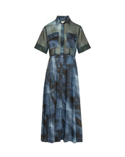 Load image into Gallery viewer, PRINTED PLEATED SHIRT DRESS