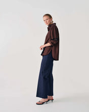 Load image into Gallery viewer, POPLIN SHIRT WITH LACE INSERTS