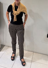 Load image into Gallery viewer, CANDY LESS GRAPHICAL RHOMBUS