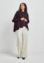 Load image into Gallery viewer, Untouched World Anne Cape 100414 Cacao