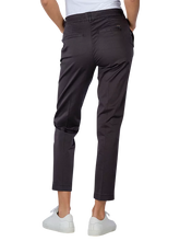 Load image into Gallery viewer, BRAX MARON S BLACK PANTS