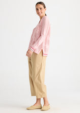 Load image into Gallery viewer, Zaket & Plover ZP8813 Floral Pointelle Vee BLUSH
