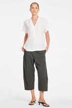 Load image into Gallery viewer, F65 1514 CROPPED TUSCAN PANT Bark