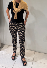 Load image into Gallery viewer, CANDY LESS GRAPHICAL RHOMBUS