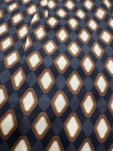 Load image into Gallery viewer, CANDY LESS GRAPHICAL RHOMBUS