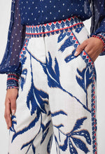 Load image into Gallery viewer, EUDORA LINEN VISCOSE PANT IN PALM SHADOW
