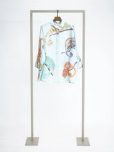 Load image into Gallery viewer, Herzens Angelegenheit Blouse 6180