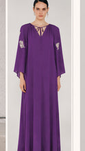 Load image into Gallery viewer, LONG DRESS WITH WIDE SLEEVES AND EMBROIDERY
