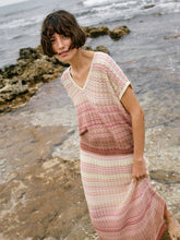 Load image into Gallery viewer, Shani Zig Zag V-neck Knit Top
