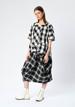 Load image into Gallery viewer, Spatial 3D Pocket Top
