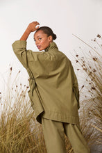 Load image into Gallery viewer, MA. Dainty CROFT JACKET
