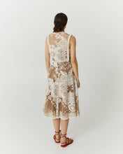 Load image into Gallery viewer, MIDI DRESS IN LACE
