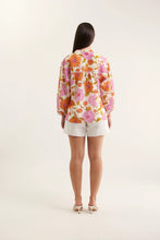 Load image into Gallery viewer, EDIE SHIRT IN  CALYPSO PRINT
