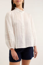 Load image into Gallery viewer, PARIS BLOUSE IN  RAMIE
