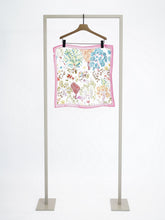 Load image into Gallery viewer, Herzens Angelegenheit Scarf 5042
