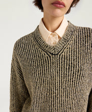 Load image into Gallery viewer, PLUM SWEATER IN JACQUARD - BLACK/GOLD
