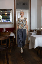 Load image into Gallery viewer, MA.DAINTY DTY05029 FLOWERS SOFA VEST
