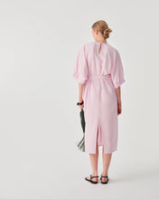 Load image into Gallery viewer, MIDI DRESS WITH WAIST BELT
