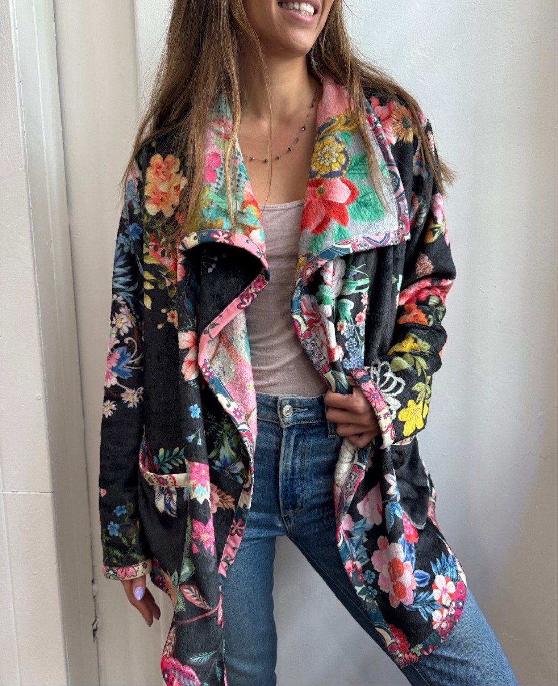 JOAN WRAP SHERPA JCKT (REVERSIBLE)- AKKI