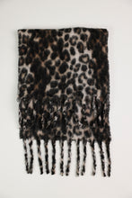 Load image into Gallery viewer, Monari Flannel Leopard Scarf
