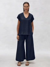 Load image into Gallery viewer, Crop Swish Pant True Navy Stretch Chintz
