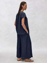 Load image into Gallery viewer, Crop Swish Pant True Navy Stretch Chintz
