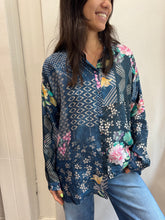 Load image into Gallery viewer, THE AUDREY OVERSIZED BLOUSE - TANDIZ
