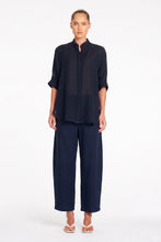 Load image into Gallery viewer, F416 10002 BARREL LEG PANT Indigo
