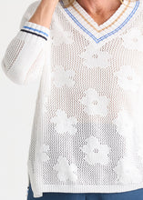 Load image into Gallery viewer, Zaket &amp; Plover ZP8813 Floral Pointelle Vee WHITE
