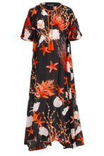 Load image into Gallery viewer, Curate  CLEAN SWEEP Dress
