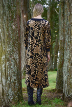 Load image into Gallery viewer, SUBTLE SWEET DRESS
