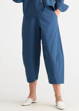 Load image into Gallery viewer, Zaket &amp; Plover ZP8846 Barrel Leg Pant OCEAN
