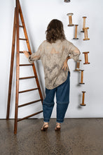 Load image into Gallery viewer, MA.DAINTY DTY05004A TAN JARRAH SHIRT
