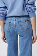 Load image into Gallery viewer, KIREINA Freya Jean |LOVE  Heart - 70s Blue
