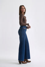 Load image into Gallery viewer, Harper Jean Leather Pocket  Palisade Blue
