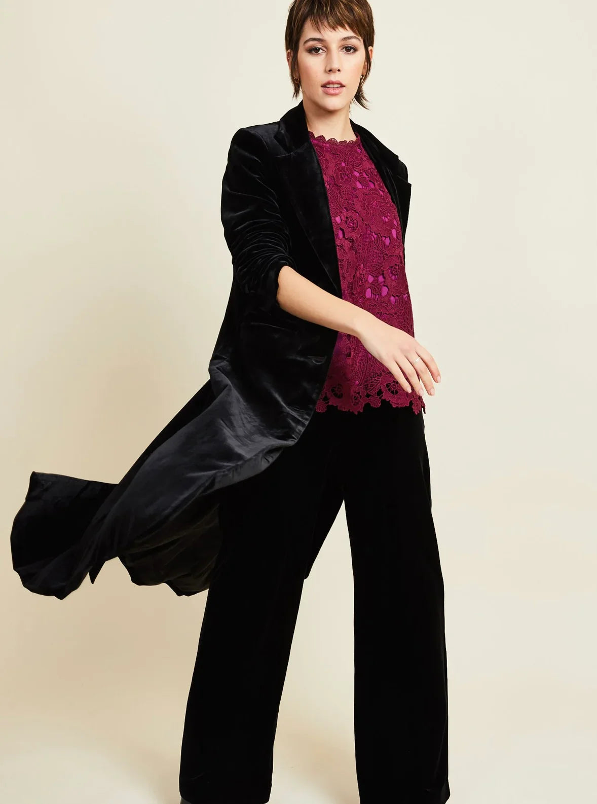 Velvet Surry Coat- Black