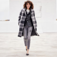 Load image into Gallery viewer, Black Pattern Coat 807814
