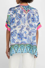 Load image into Gallery viewer, Johnny Was Shiro Buttoned Down Shirt | Elaine
