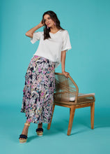 Load image into Gallery viewer, LUXE TEE
