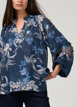Load image into Gallery viewer, LOOBIES STORY Casella Blouse
