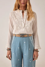 Load image into Gallery viewer, MAISON HOTEL Gabriela Blouse Bilbao
