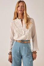 Load image into Gallery viewer, MAISON HOTEL Gabriela Blouse Bilbao
