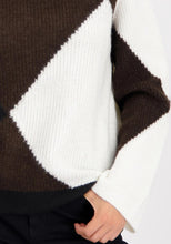 Load image into Gallery viewer, Monari Sequin Diamond Pattern Knit Jumper Brown
