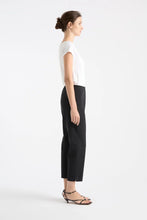 Load image into Gallery viewer, Cropped Pant | Black
