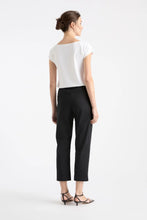 Load image into Gallery viewer, Cropped Pant | Black
