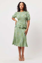 Load image into Gallery viewer, TRANSIT RAYON KNIT TOP IN JADE SPACE DYE
