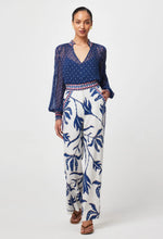 Load image into Gallery viewer, EUDORA LINEN VISCOSE PANT IN PALM SHADOW
